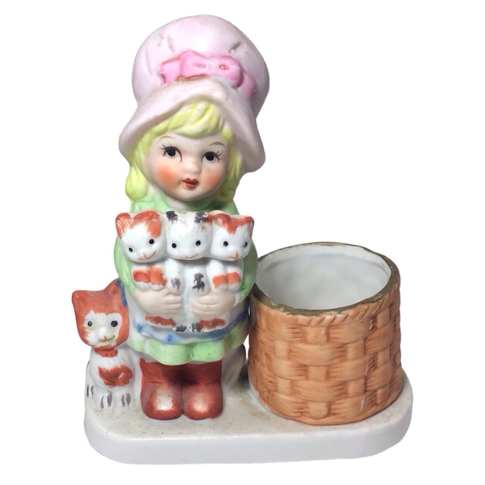 Jasco Porcelain Figurine 1979 Little Luvkins With Kittens Candle Holder 4.5"